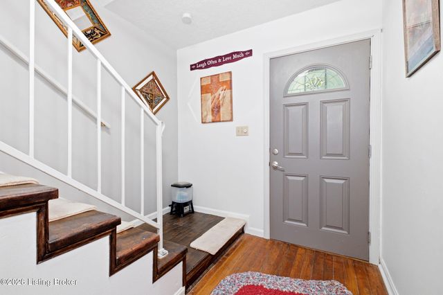 11409 N Tazwell Dr, Louisville, KY 40241