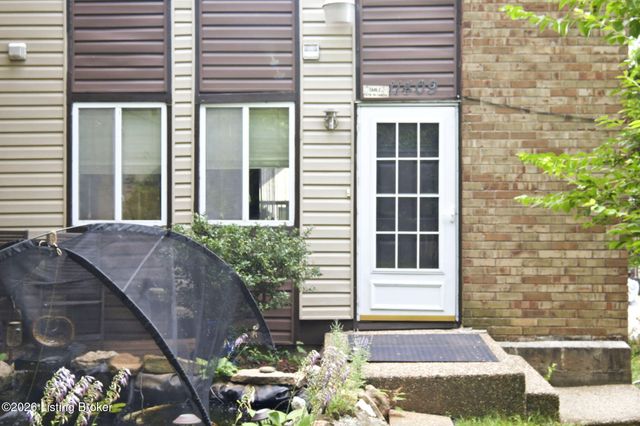 11409 N Tazwell Dr, Louisville, KY 40241