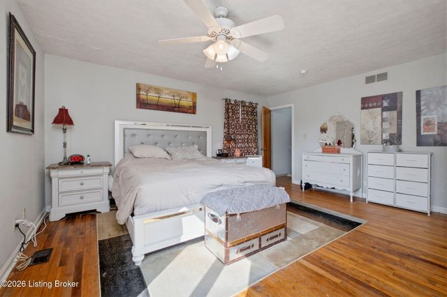 11409 N Tazwell Dr, Louisville, KY 40241