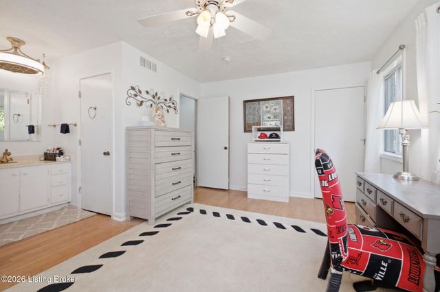 11409 N Tazwell Dr, Louisville, KY 40241