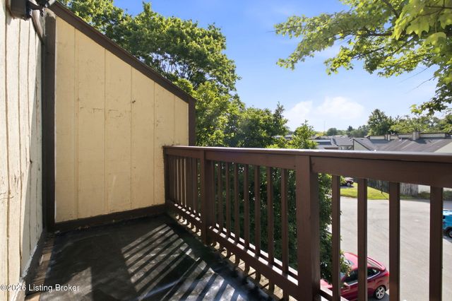 11409 N Tazwell Dr, Louisville, KY 40241