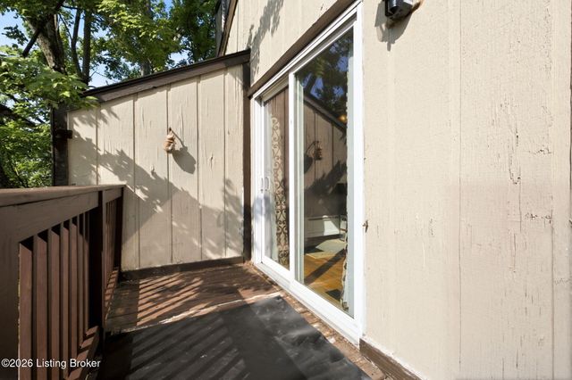 11409 N Tazwell Dr, Louisville, KY 40241