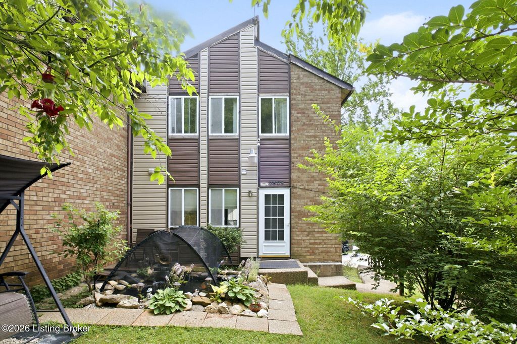 11409 N Tazwell Dr, Louisville, KY 40241