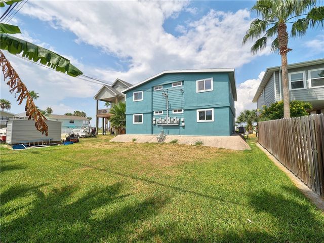 419 6th St, Port Aransas, TX 78373