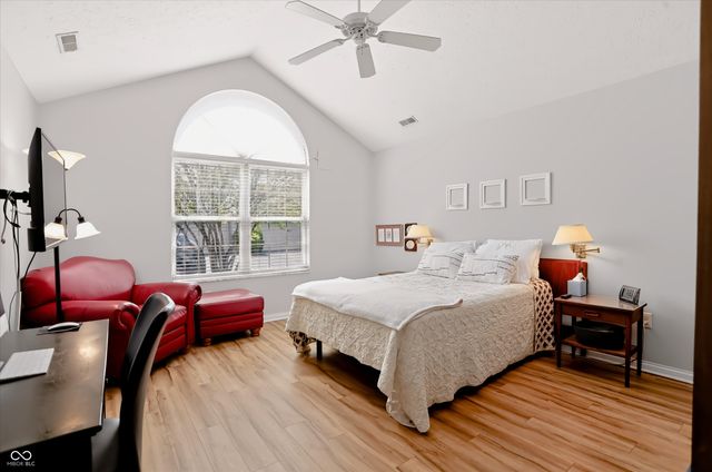 16615 Brownstone Court, Westfield, IN 46074