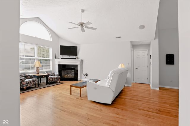 16615 Brownstone Court, Westfield, IN 46074