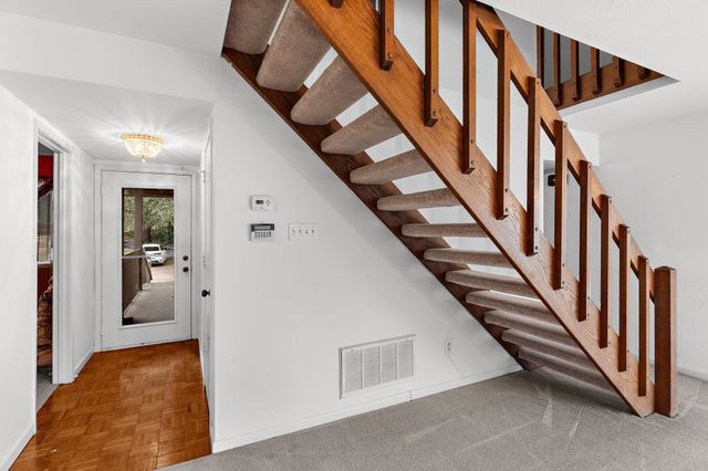 1048 Signal Ridge Place, Rockwall, TX 75032