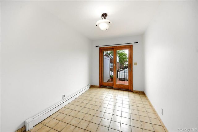 2563 Laconia Avenue, Bronx, NY 10469
