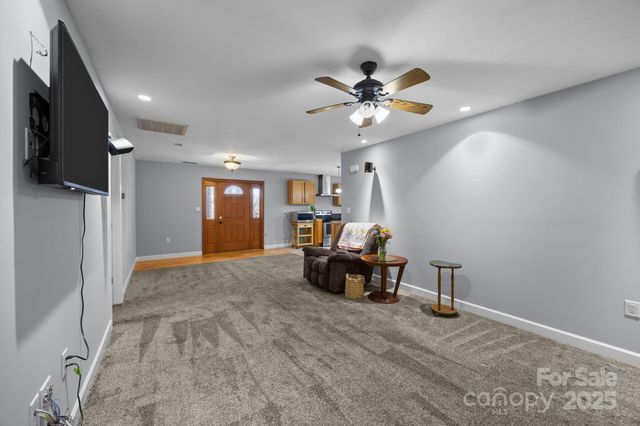 6552 Atlas Drive, Catawba, NC 28609