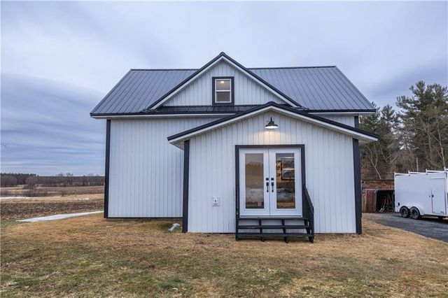 3675 S County Rd K, Fall Creek, WI 54742