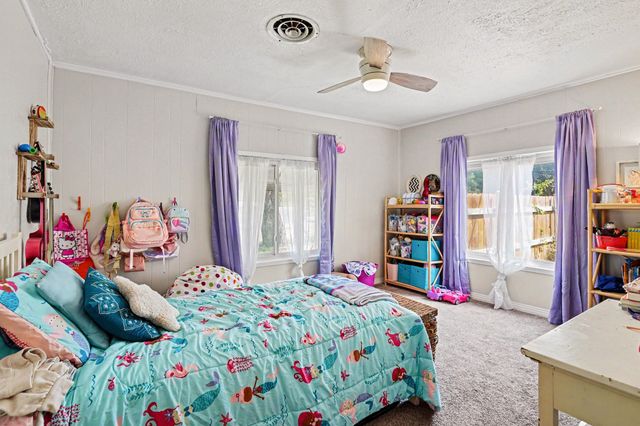 1617 Yale Street, River Oaks, TX 76114