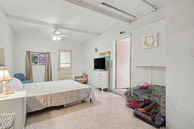 1617 Yale Street, River Oaks, TX 76114