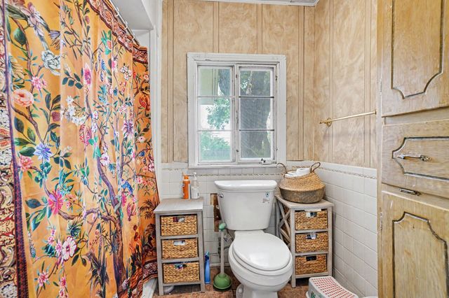 1617 Yale Street, River Oaks, TX 76114
