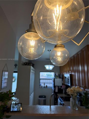 1194 SW 135th Pl, Miami, FL 33184