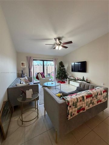 1194 SW 135th Pl, Miami, FL 33184