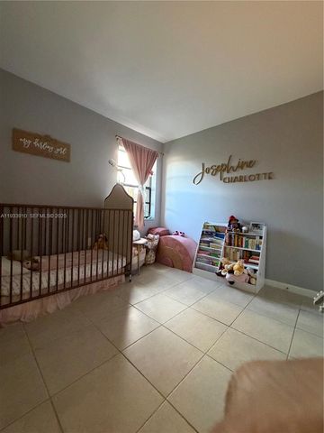 1194 SW 135th Pl, Miami, FL 33184