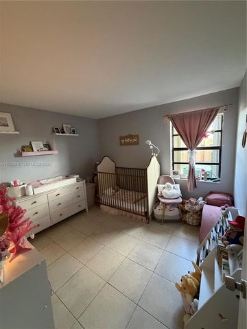 1194 SW 135th Pl, Miami, FL 33184