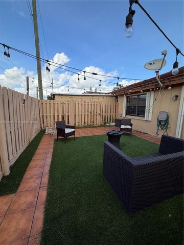 1194 SW 135th Pl, Miami, FL 33184