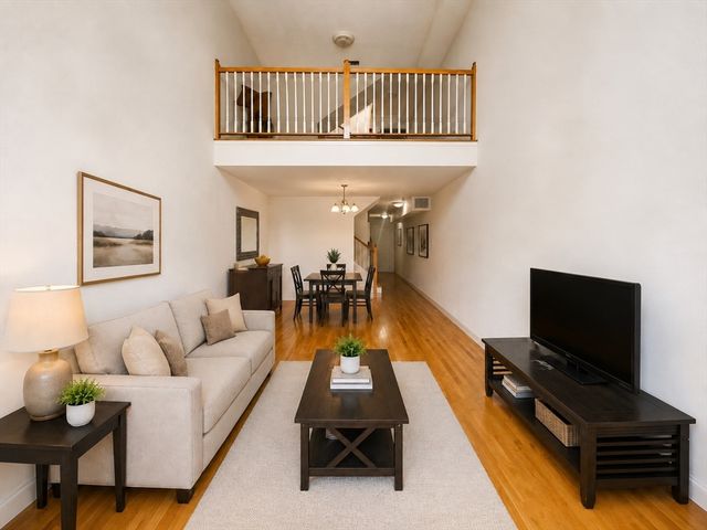 1304-1312 Commonwealth Ave 6, Boston, MA 02134