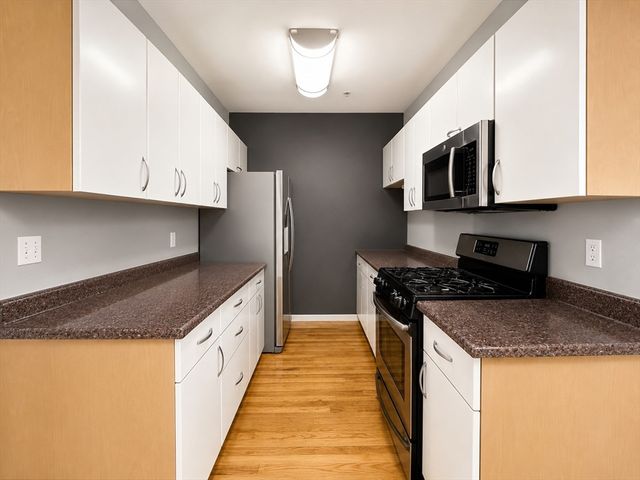 1304-1312 Commonwealth Ave 6, Boston, MA 02134