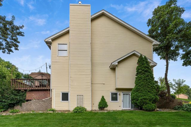 1389 Camelback Drive, Eagan, MN 55123