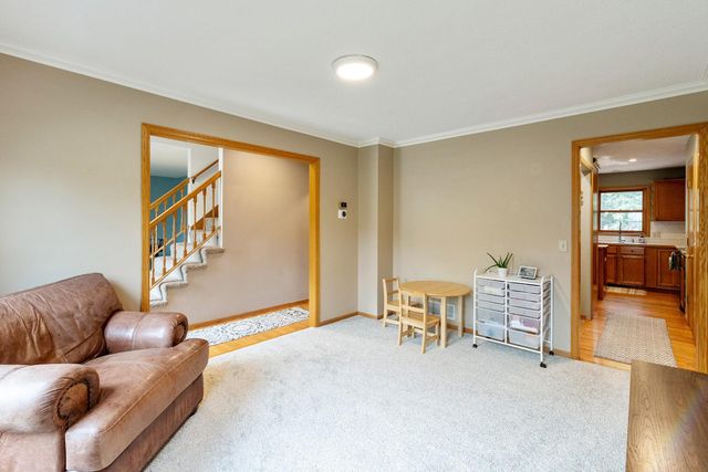 1389 Camelback Drive, Eagan, MN 55123