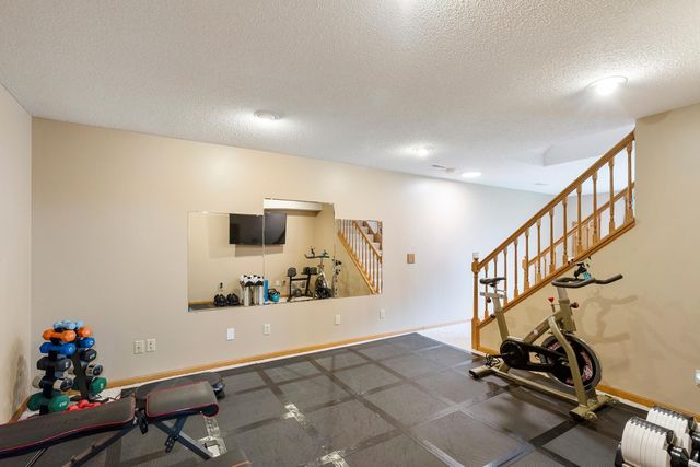 1389 Camelback Drive, Eagan, MN 55123