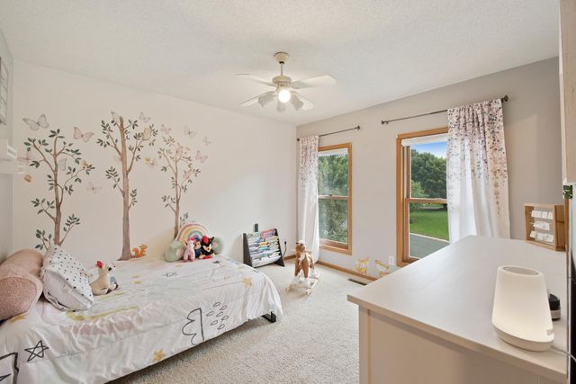 1389 Camelback Drive, Eagan, MN 55123