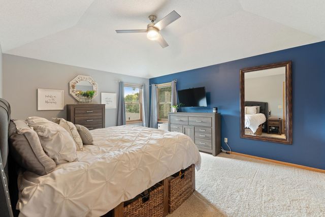 1389 Camelback Drive, Eagan, MN 55123