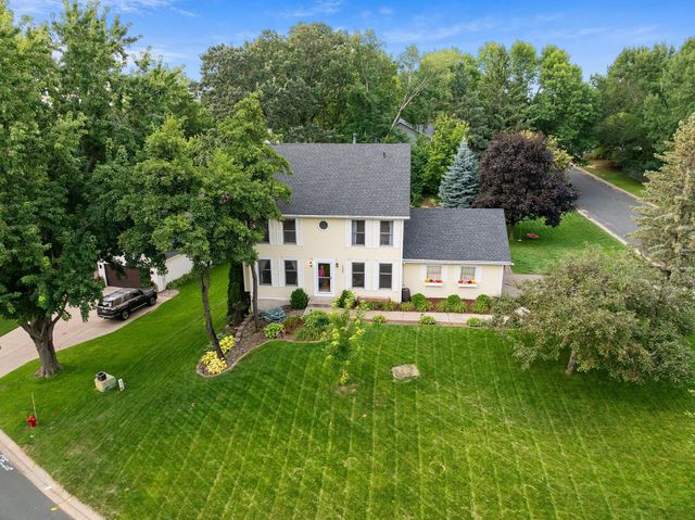 1389 Camelback Drive, Eagan, MN 55123