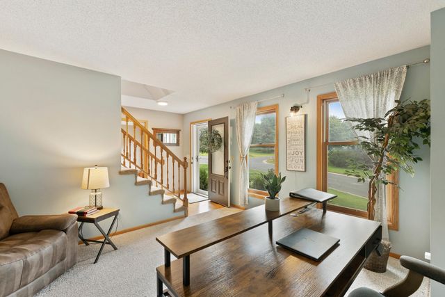 1389 Camelback Drive, Eagan, MN 55123