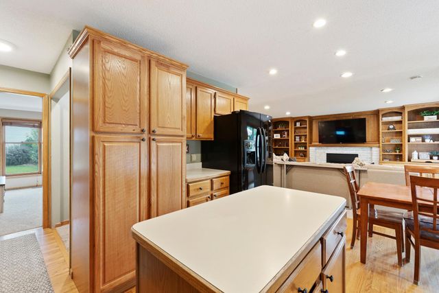 1389 Camelback Drive, Eagan, MN 55123