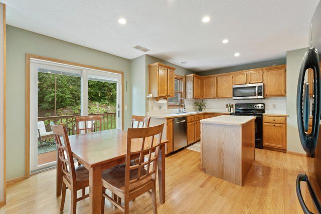 1389 Camelback Drive, Eagan, MN 55123