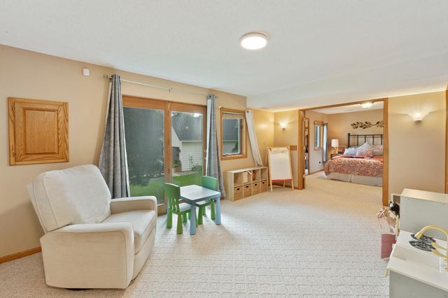 1389 Camelback Drive, Eagan, MN 55123