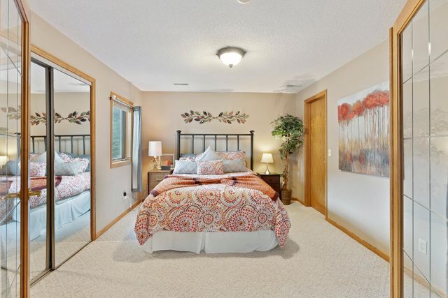 1389 Camelback Drive, Eagan, MN 55123