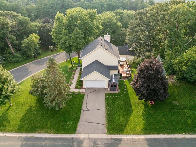 1389 Camelback Drive, Eagan, MN 55123