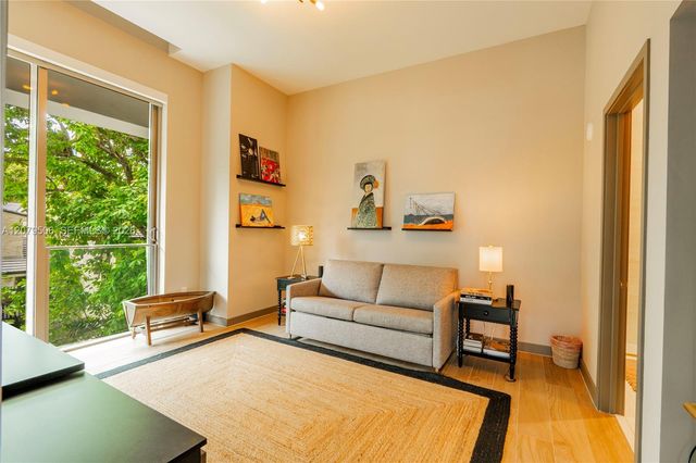 2678 Tigertail Avenue 202, Miami, FL 33133
