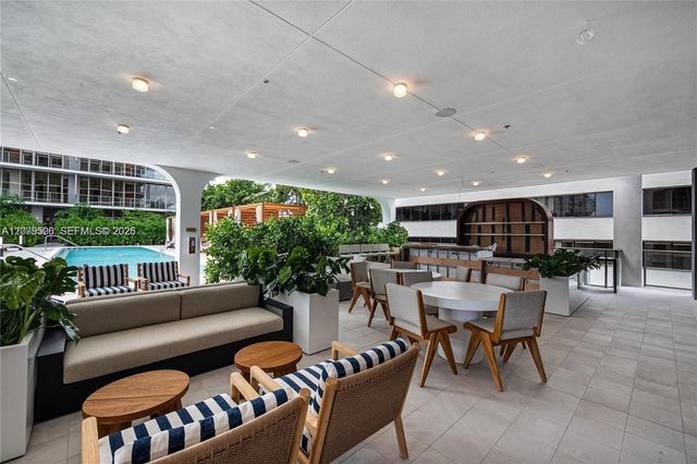 2678 Tigertail Avenue 202, Miami, FL 33133