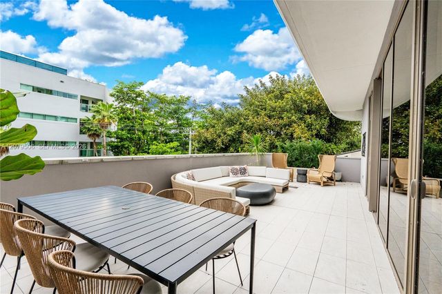 2678 Tigertail Avenue 202, Miami, FL 33133