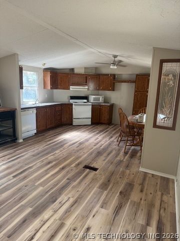 4243 Aqua Road, Kingston, OK 73439