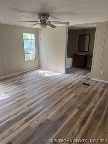 4243 Aqua Road, Kingston, OK 73439