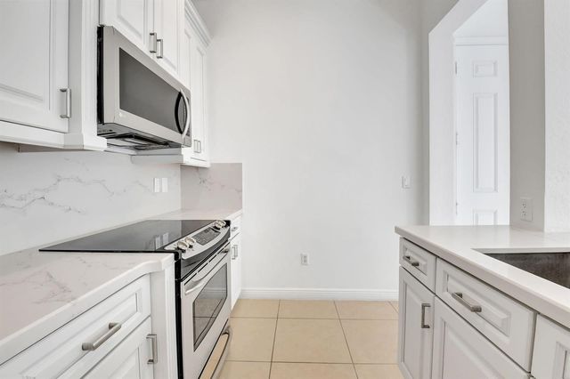 838 NW 83rd Lane, Boca Raton, FL 33487