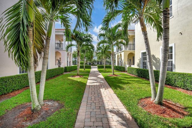838 NW 83rd Lane, Boca Raton, FL 33487