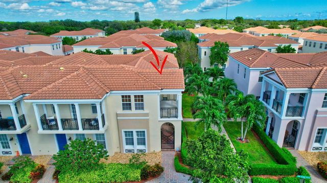 838 NW 83rd Lane, Boca Raton, FL 33487