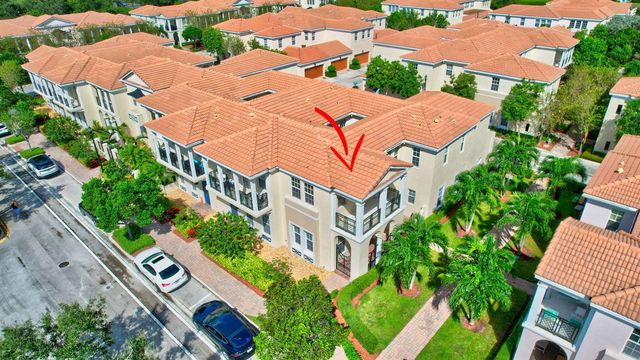 838 NW 83rd Lane, Boca Raton, FL 33487