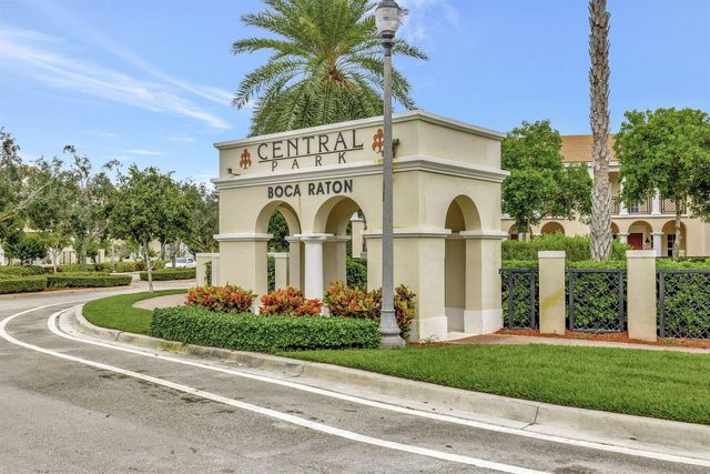 838 NW 83rd Lane, Boca Raton, FL 33487