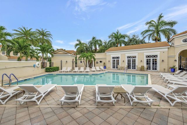 838 NW 83rd Lane, Boca Raton, FL 33487