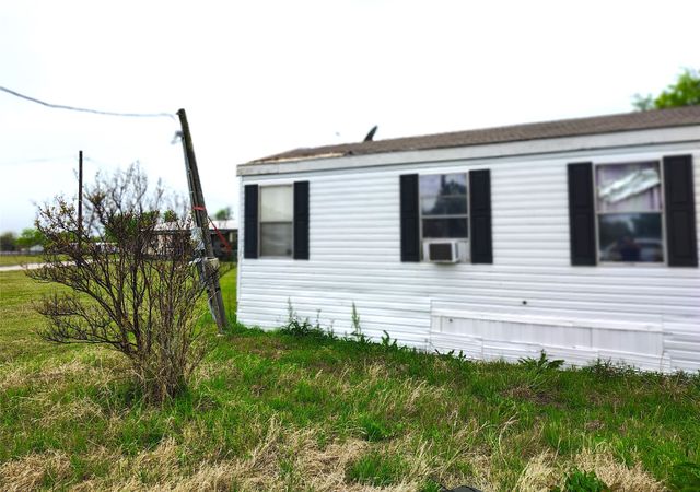 1574 Highland Acres Drive, Kaufman, TX 75142