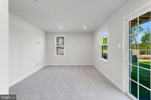 61 GADWALL PL #E-MC2004E, La Plata, MD 20646