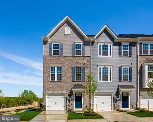 61 GADWALL PL #E-MC2004E, La Plata, MD 20646